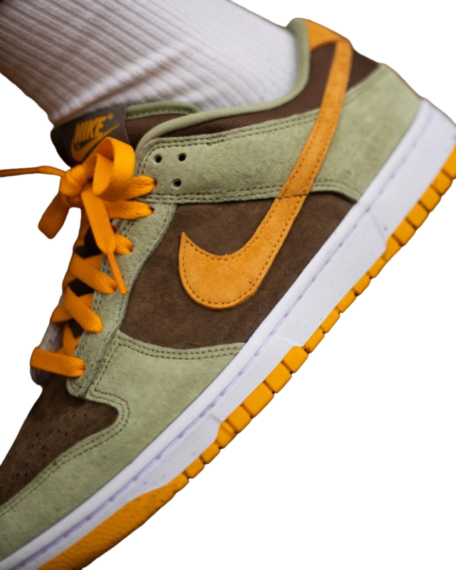 NIKE DUNK low SE ナイキ　ダンクロー　ダスティオリーブ ナイキ ダンク ロー SE 